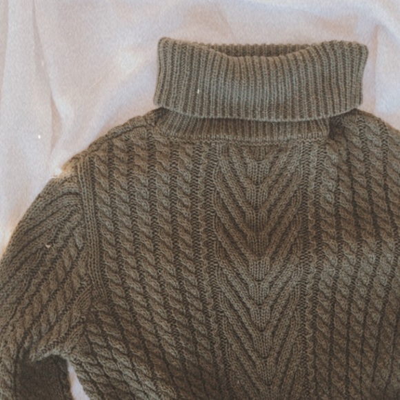 Forever 21 Sweaters - forest green turtleneck sweater🌲✨